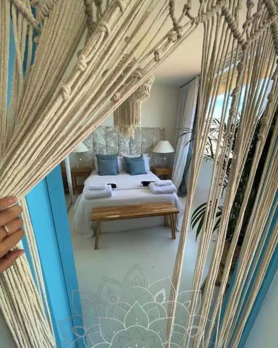Beach Front Apartment Гибралтар Екстериор снимка